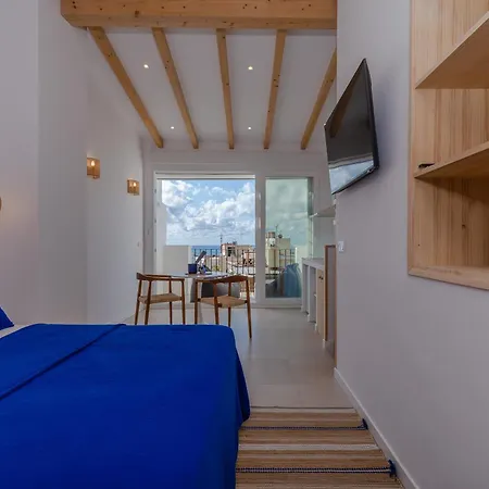 Mediterranean Loft Apartment *